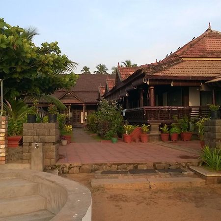 Hotel Palm Tree Anex Varkala Exterior foto