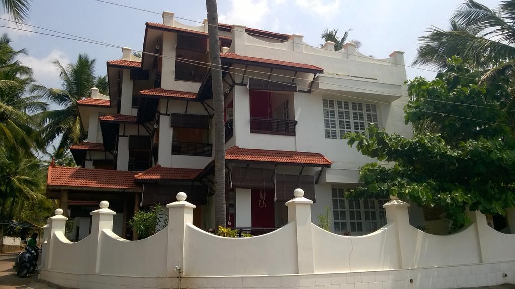 Hotel Palm Tree Anex Varkala Exterior foto
