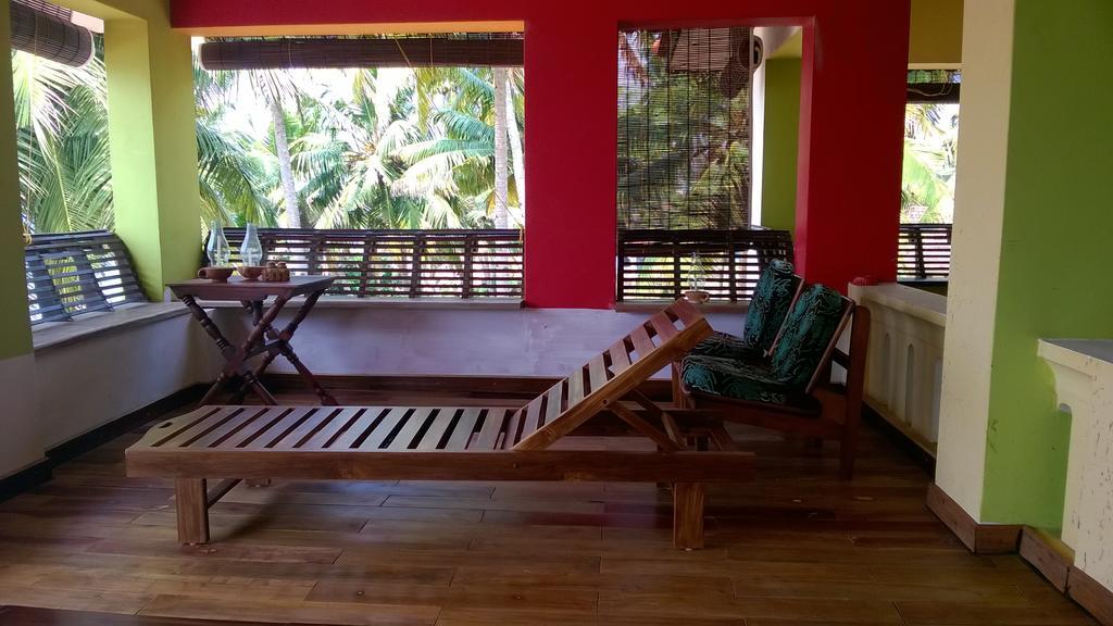 Hotel Palm Tree Anex Varkala Habitación foto