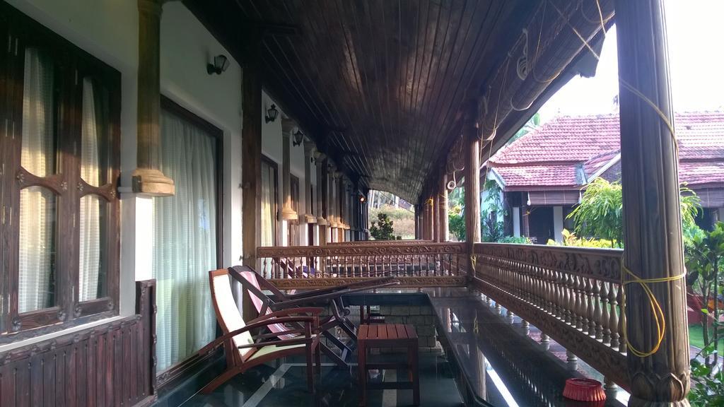 Hotel Palm Tree Anex Varkala Habitación foto