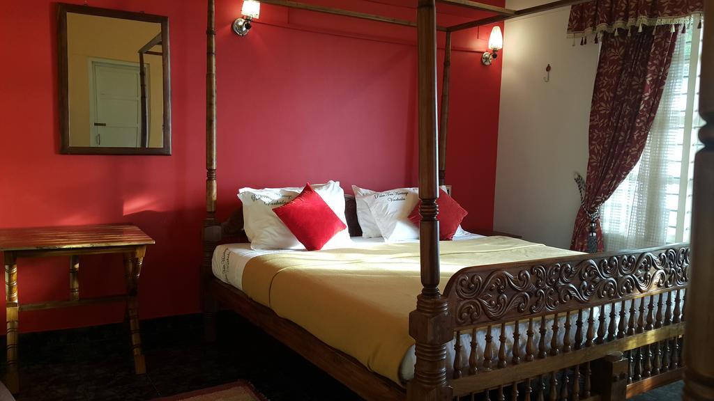 Hotel Palm Tree Anex Varkala Habitación foto