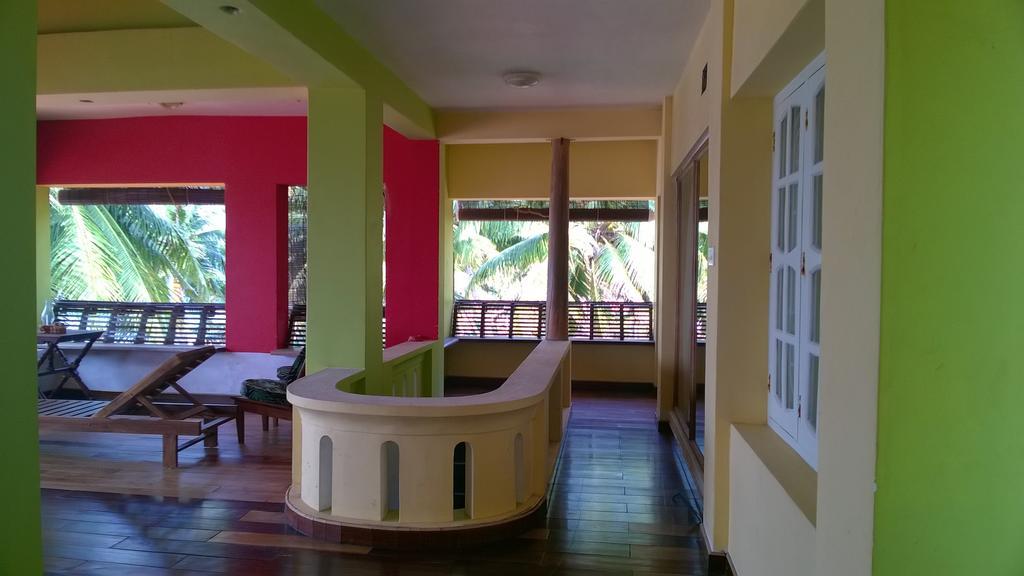 Hotel Palm Tree Anex Varkala Exterior foto