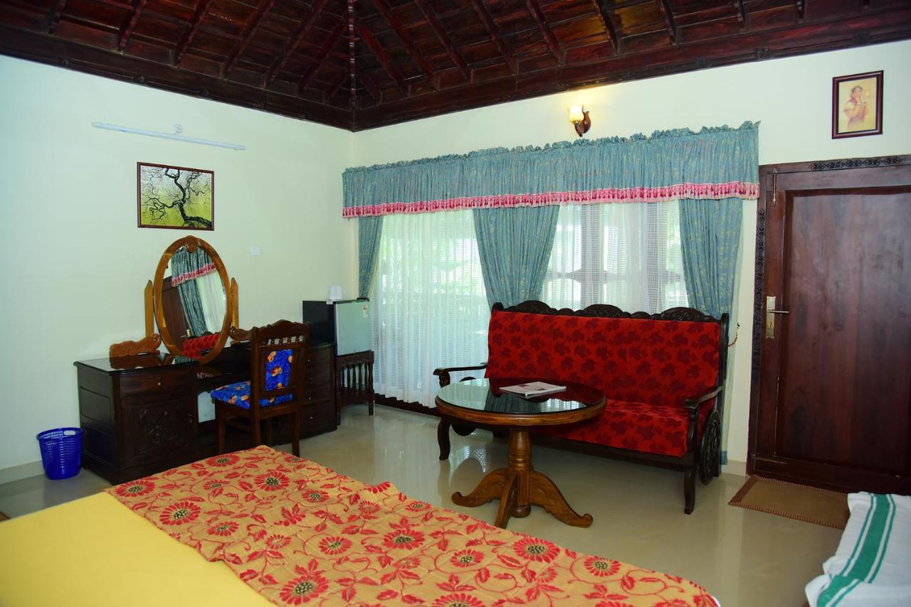 Hotel Palm Tree Anex Varkala Exterior foto