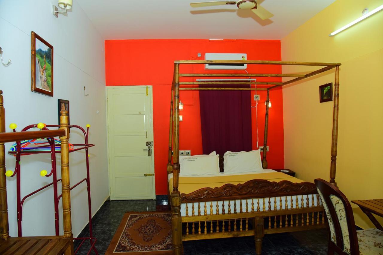 Hotel Palm Tree Anex Varkala Exterior foto