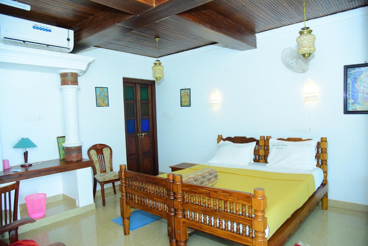Hotel Palm Tree Anex Varkala Exterior foto