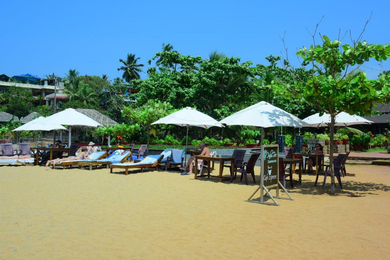 Hotel Palm Tree Anex Varkala Exterior foto